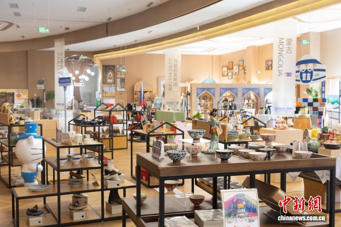 浦东引领区建设五周年:以链路之通促“双向奔赴”